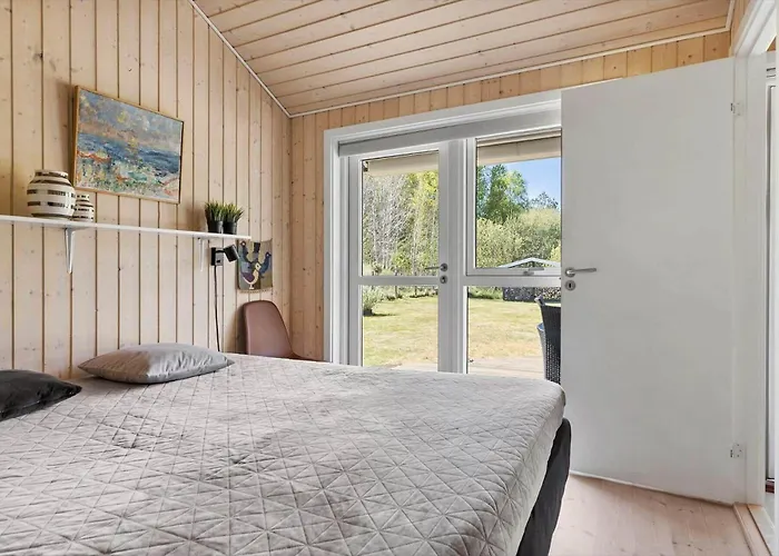 Tv1663-albaek-solbaervej-7