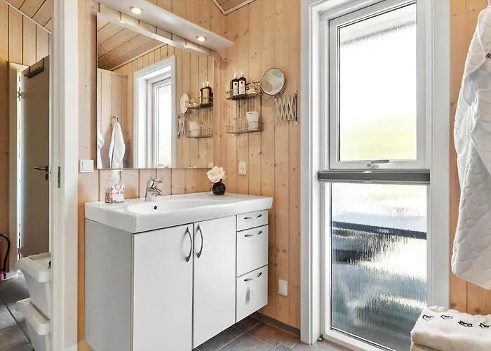 Semesterbostad Tv1663-albaek-solbaervej-7 *